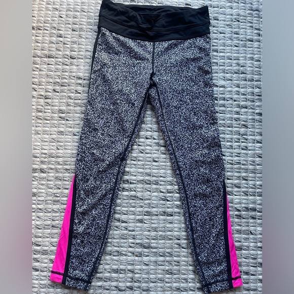 Lululemon leggings - Picture 3 of 3